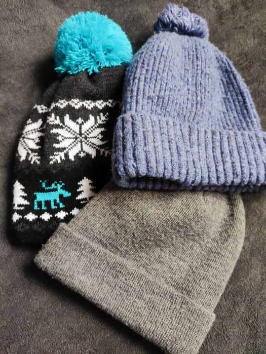 3x ciepłe czapki 9-13 lat Reserved