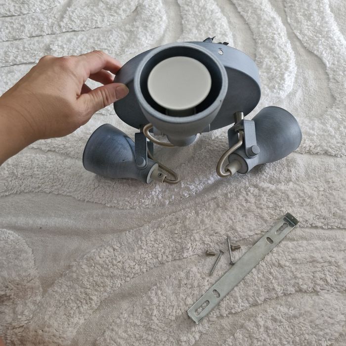 Lampa  z reflektorami