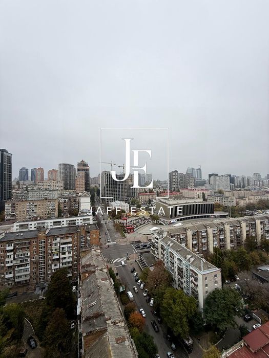 Продаж 2-кімнатної квартири в ЖК «Володимирський» | Палац Україна - View 3
