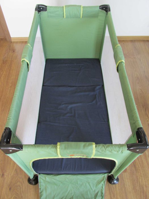 Łóżeczko turystyczne, kojec marki Koelstra + materacyk
