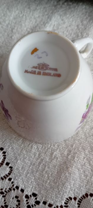Angielska kostna porcelana filiżanka