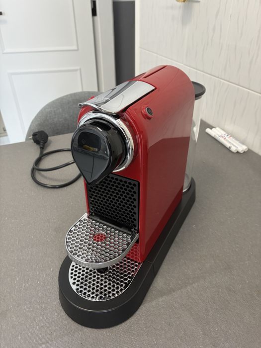 Maquina Nespresso CitiZ Vermelha