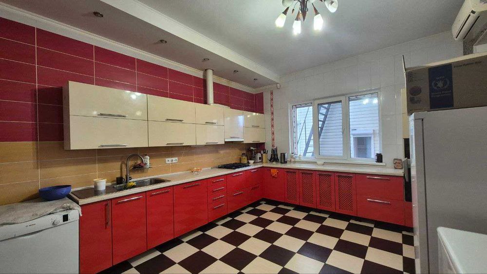 ПРОДАЖА Комерційне приміщення вільного призначення 500 кв.м