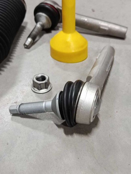 Рульовий накінечник Tesla model 3 / MY / MS / MX