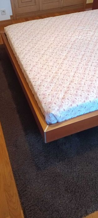 Cama de Casal (colchão incluído) + Gaveteiro + Móvel