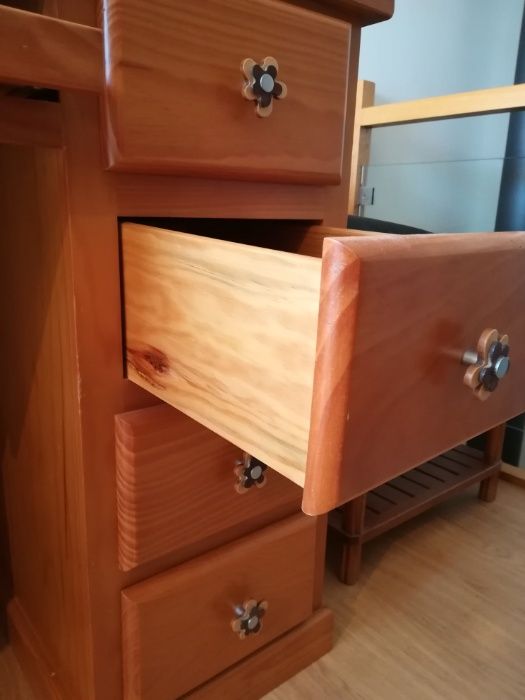 Secretária madeira maciça