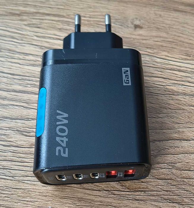 Ładowarka sieciowa do telefonu, szybka 240W - 5 portów GaN USB-C 3.0