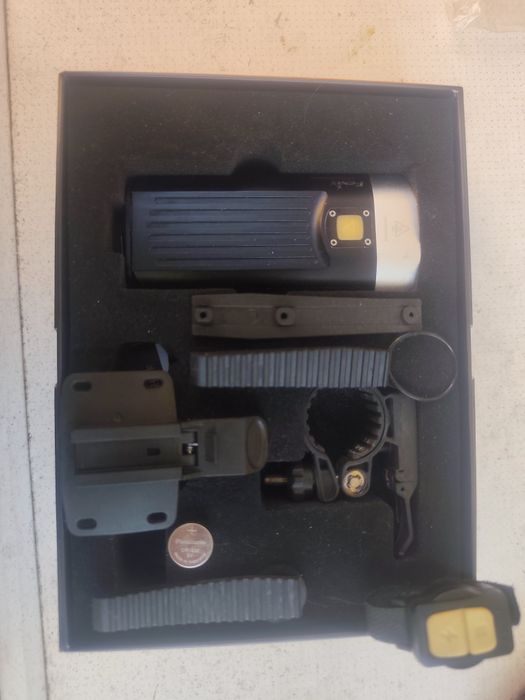 Продам Fenix bc30v2