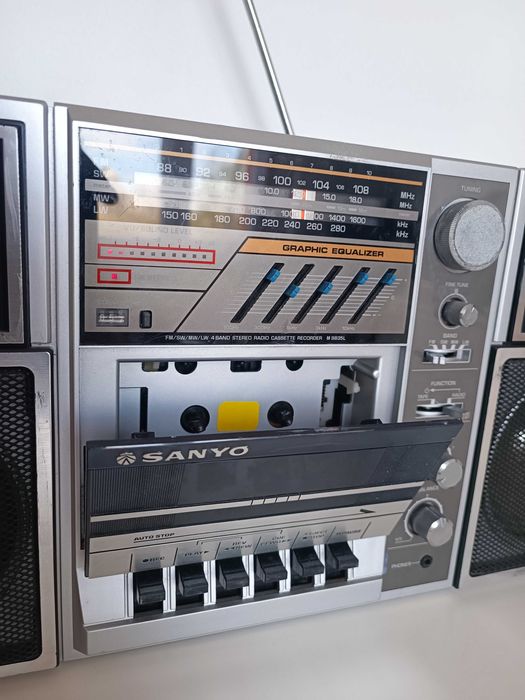 Boombox Sanyo M9835L