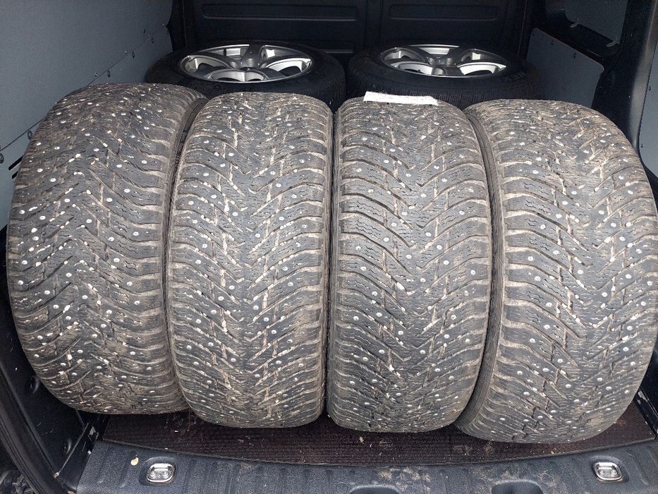 Резина гума Nokian 225/50/17