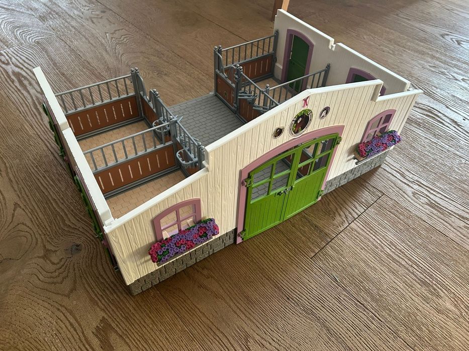 Stajnia Shleich 42344