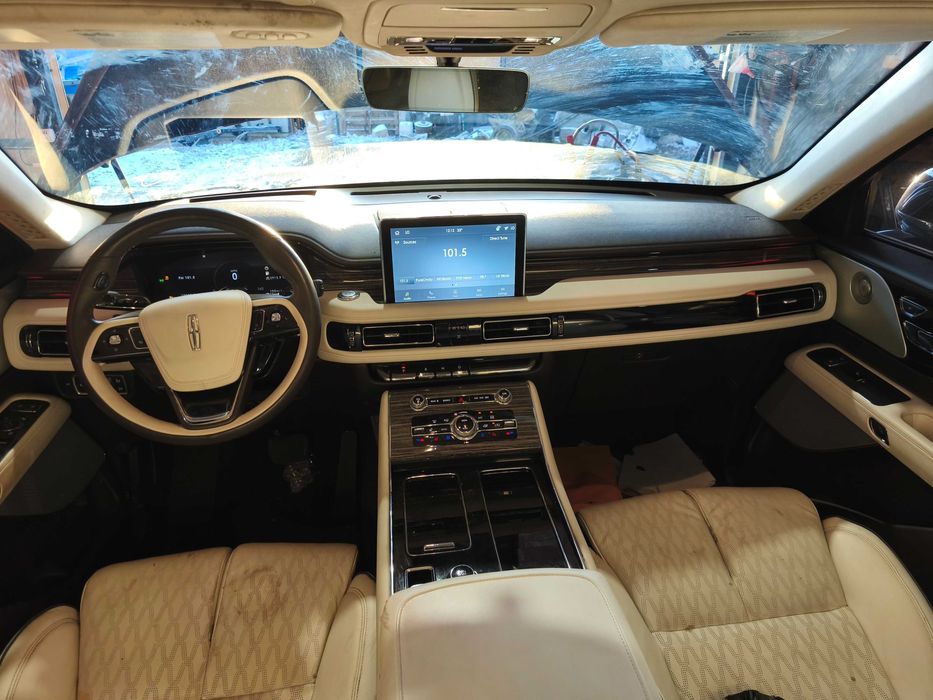 Lincoln aviator кузов взборі двері ляда крило капот бампер арка гриль