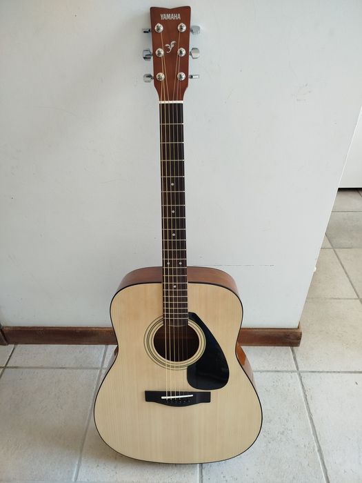 Guitarra Yamaha F310