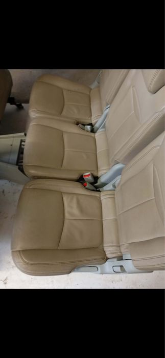 Momplet 7 foteli skóra toyota prius plus