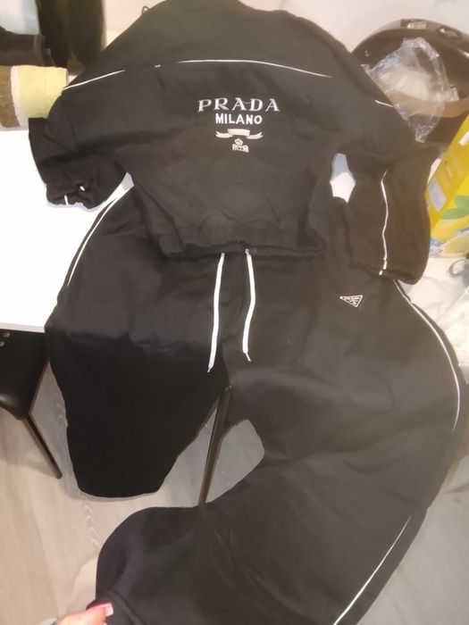Fato de treino de mulher