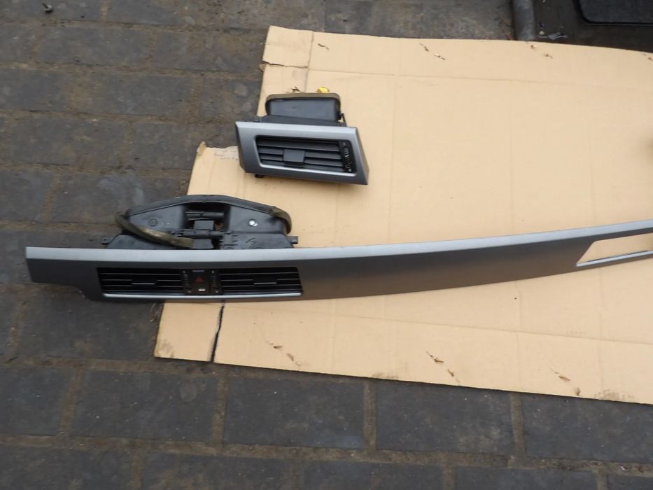BMW - E60 - KRATKI NAWIEWU - DEKORY -  KOMPLET - 6910734  6910731