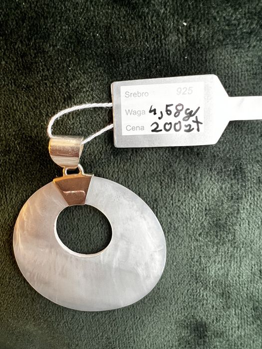 Zawieszka z muszli