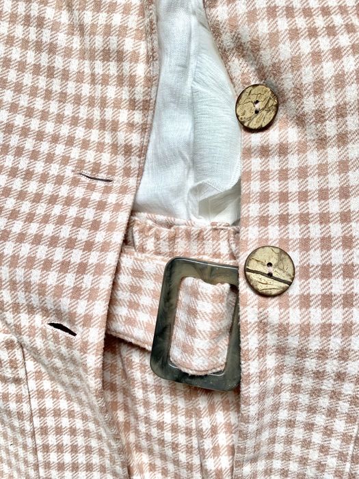 Женский костюм