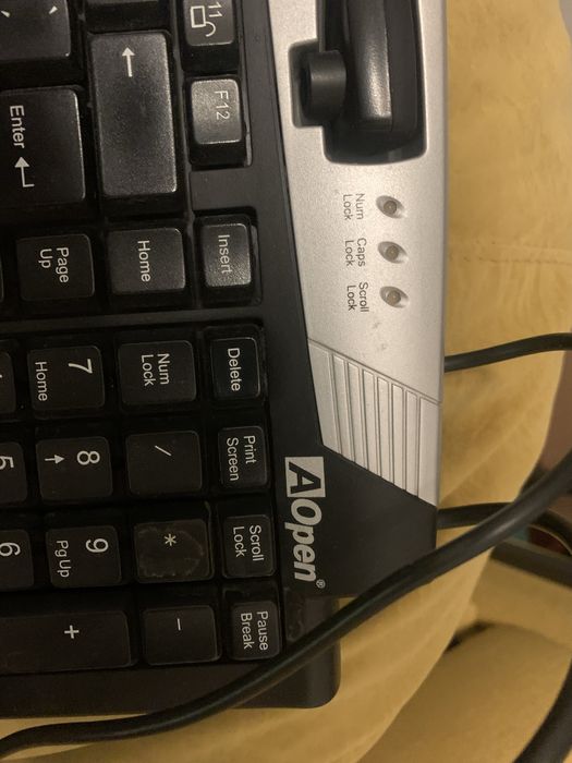 Teclado usb otimo estado