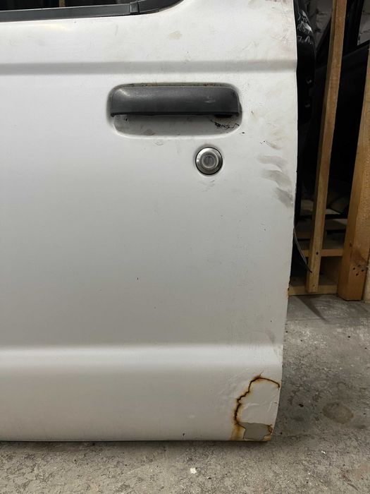 Двері Двери Скло Стекло Ниссан Навара Navara d22 nissan д22