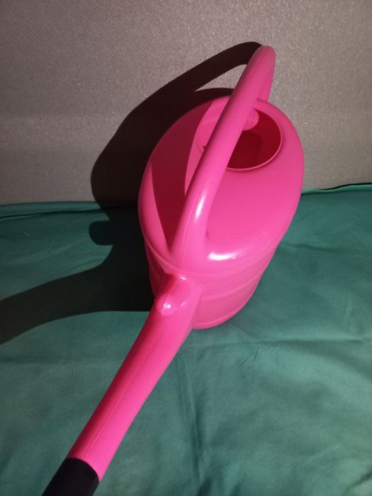 Konewka różowa 10 litrów nowa