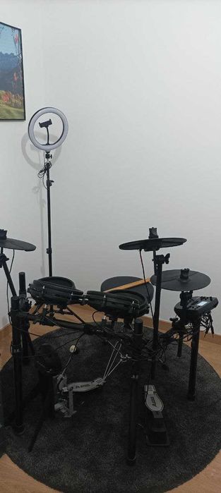 Bateria eletrónica Alesis Nitro Mesh kit | Drumkit