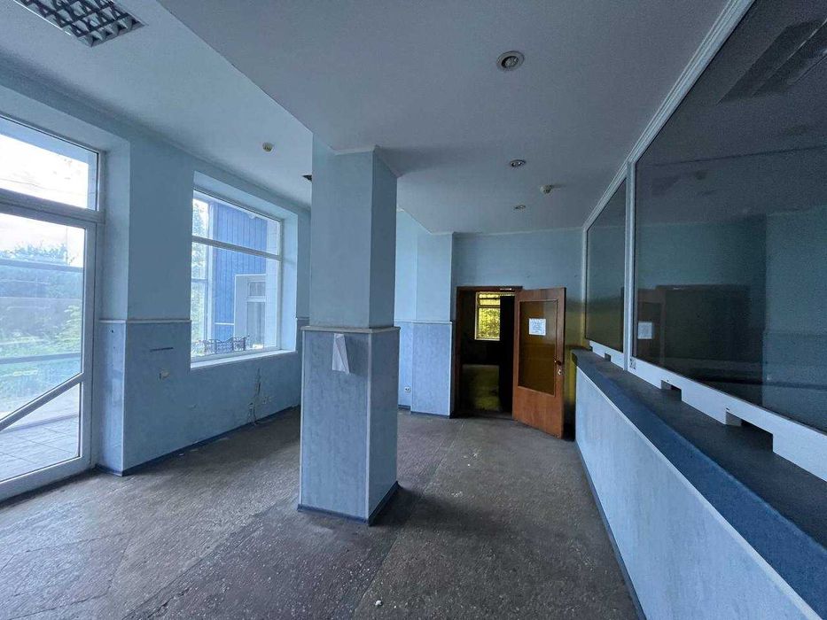 Продаж комерційного приміщення район Ріпкиньська