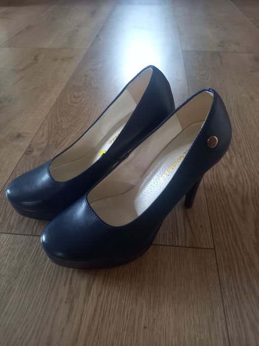 Szpilki granatowe rozm 36