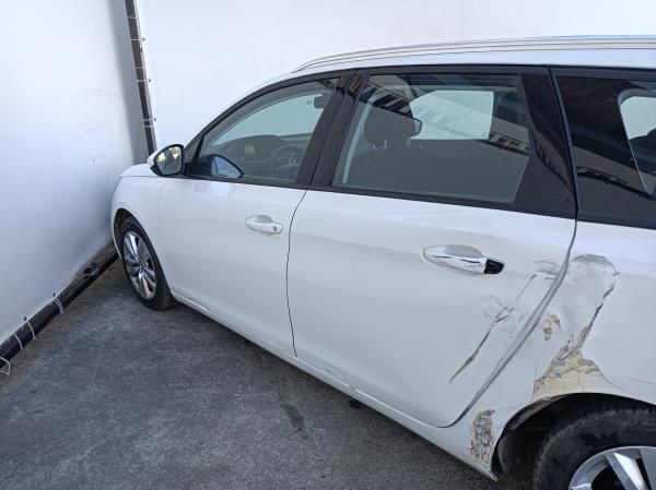 Para peças PEUGEOT 308 SW II