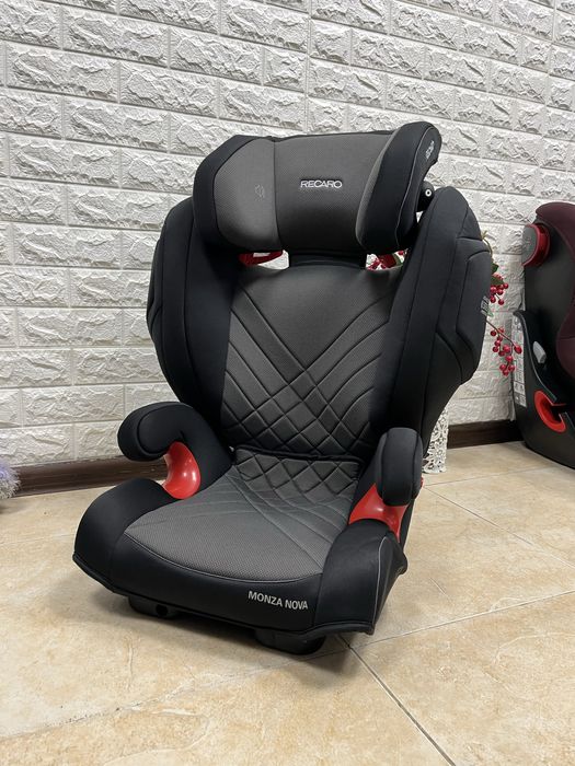 Автокрісло Recaro Monza Nova 2 Seatfix група 2/3 (15-36кг) рекаро