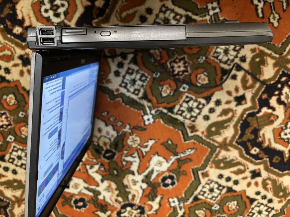 Ноутбук Dell Latitude D820