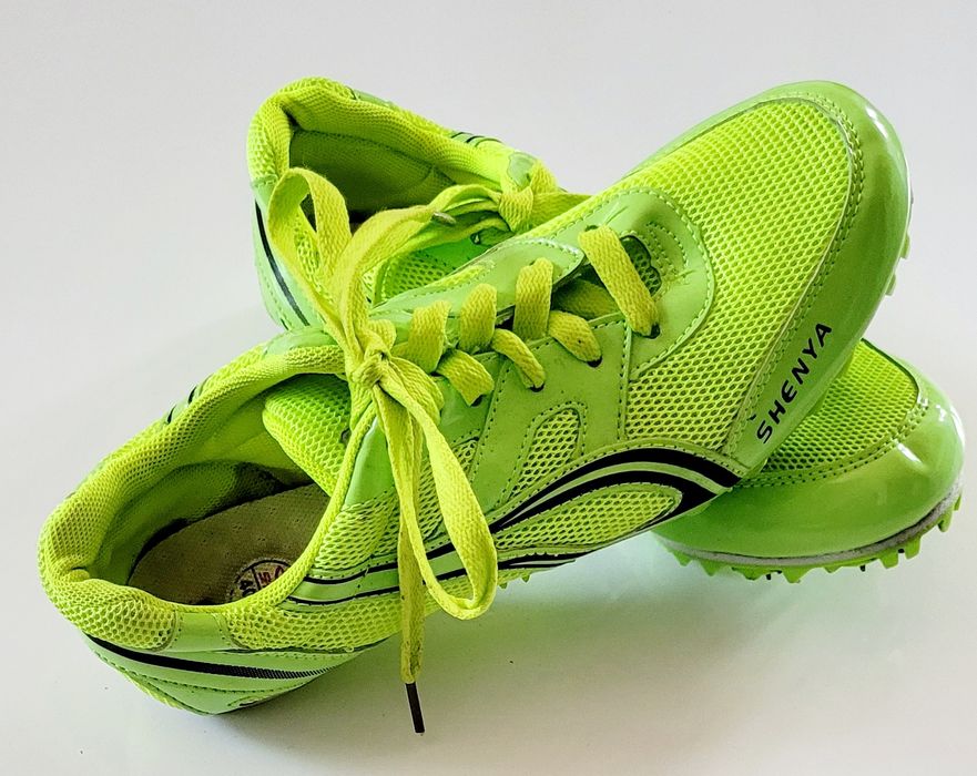 Buty do biegania z kolcami