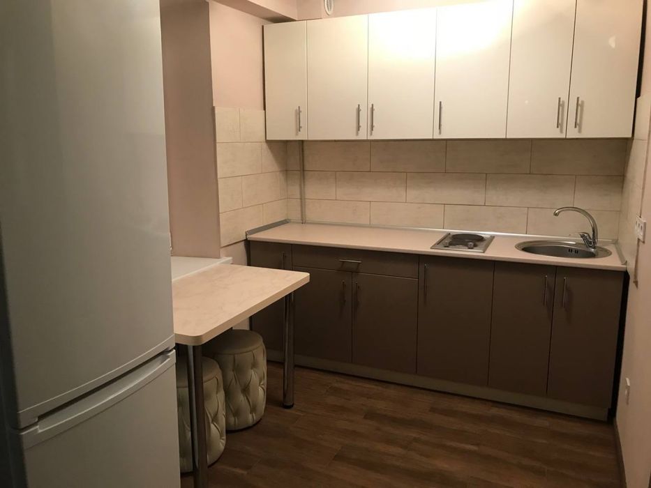 Срочно! Продам квартиру на Майдане Конституции