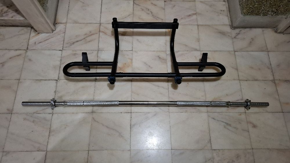 Barra de rosca musculação 155cm x 28mm Grip de 31mm. Barra desmontavel + Barra elevação porta amovível e com regulagem