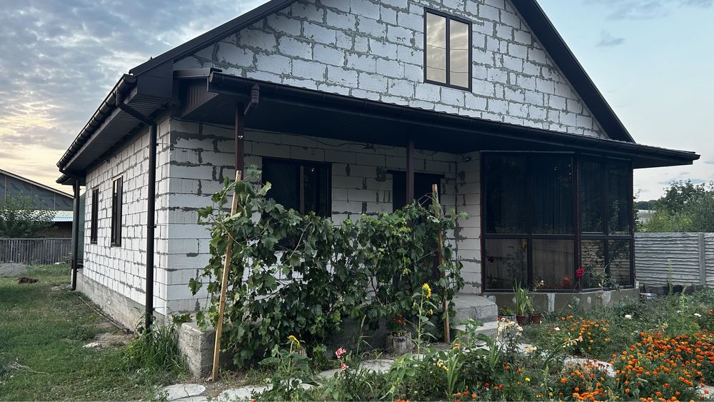 Продається житловий будинок