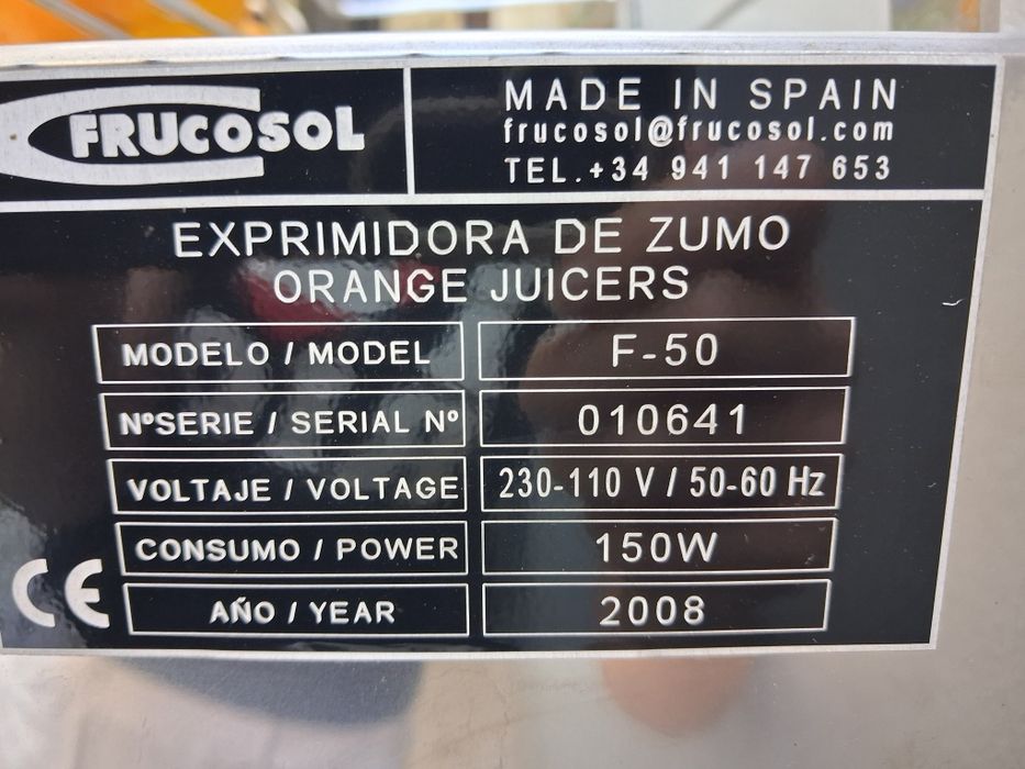 Máquina de sumo laranja profissional com pouco uso