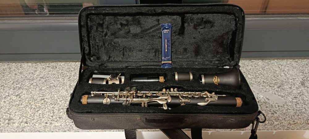 Clarinete Requinta J. Michael CL600ES