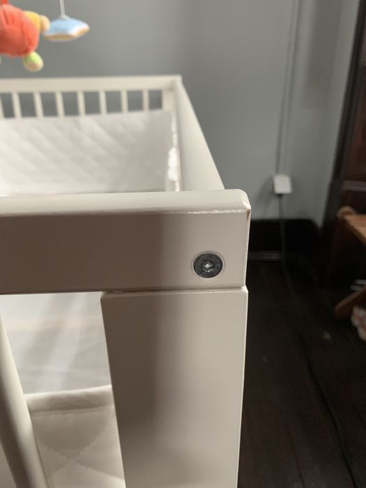 Berço ikea gulliver + contorno de berço+ oferta espreguicadeira com vibração