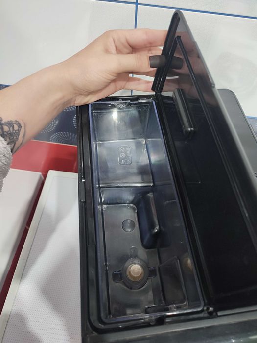 Кавоварка Saeco Minuto HD 8760