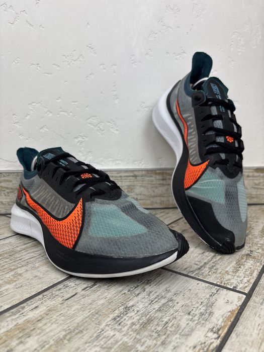 Nike zoom gravity 43р 27,5см
