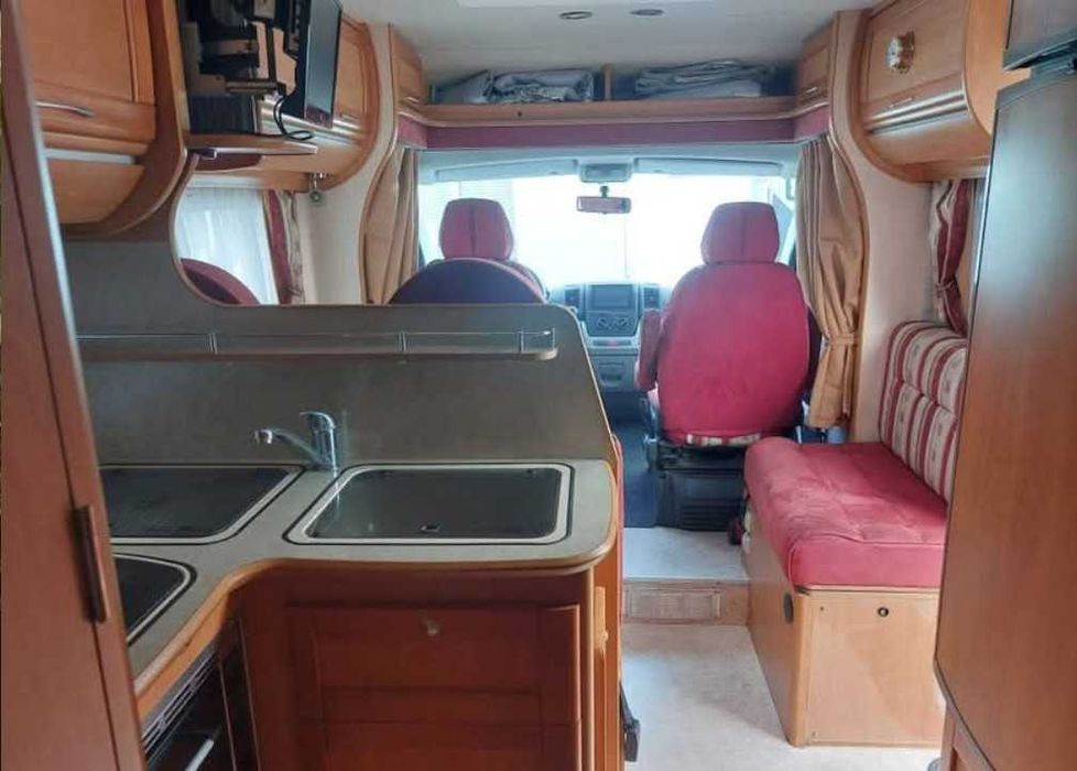 Autocaravana Cama Central basculante FLEURETTE 04/2007.