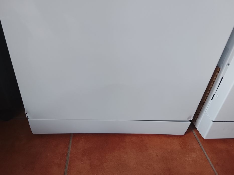 Máquina Lavar Louça PRINCESS (Artigo Novo c/ Defeito Estético)