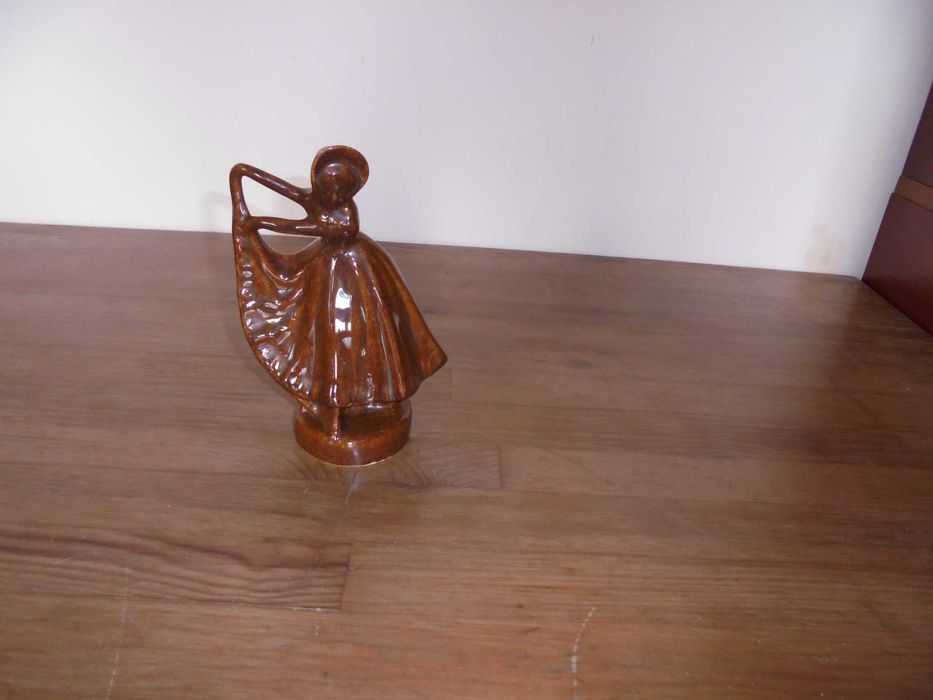 gliniana figurka baletnicy p804