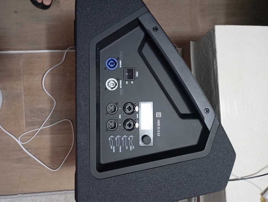 Coluna de som nova com garantia