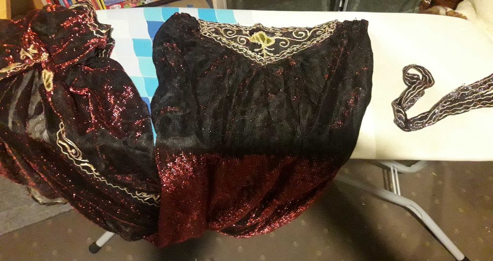 ciekawa sukienka na wesele Sindbad na 151-162cm plus GRATIS
