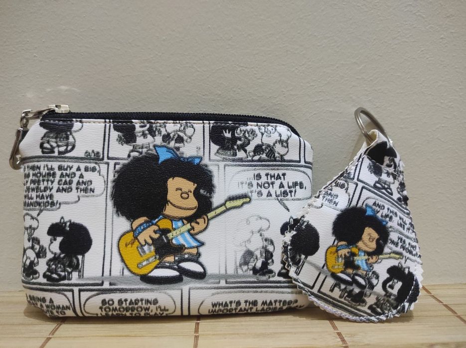 Conjuntos de porta-moedas e porta-chaves