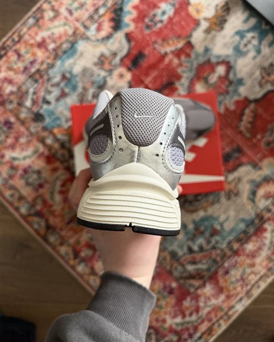 Nike V5 RNR Cement Gray