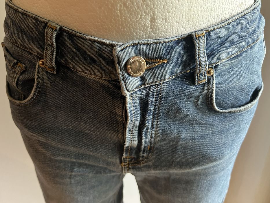 Jeansy marki Massimodutti
