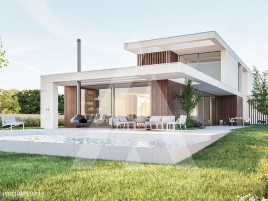 Urbanized Plot for Single-Storey Residence – Central Ovar, Near ...