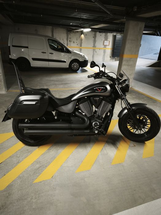 Victory Gunner 1700cc